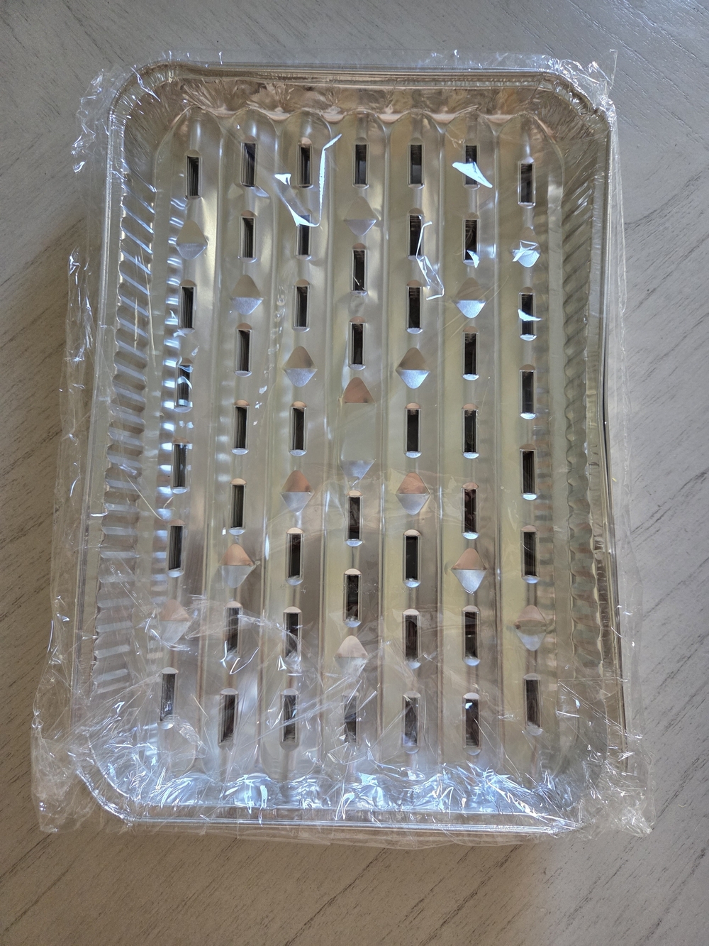 DISWALE Aluminum Grill Pans - 10 Pack, 13" x 9", Heavy Duty Foil Grill Liners